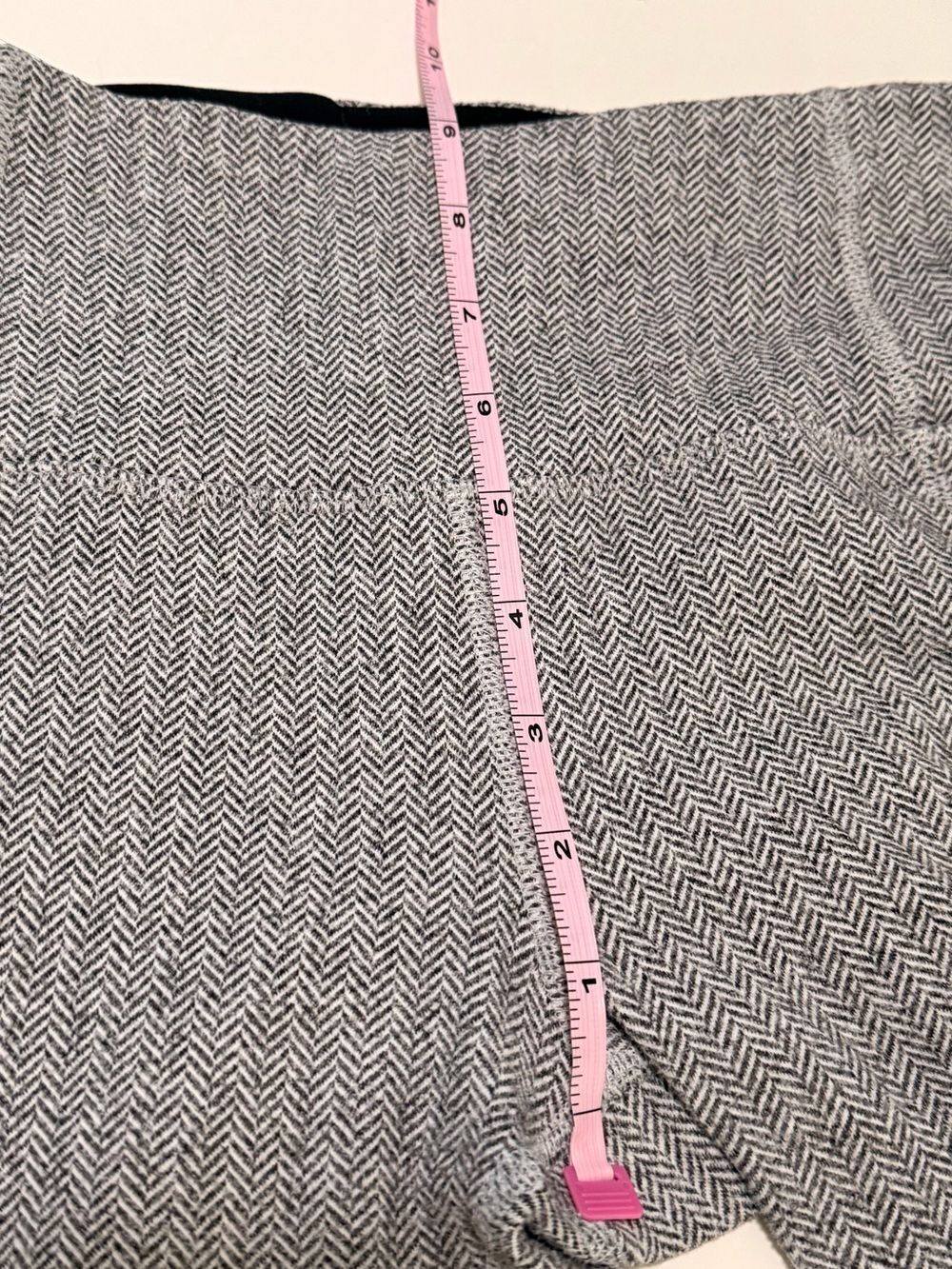 Lululemon Run Turn Around Tight Herringbone Gray Size 4 - Picture 7 of 8